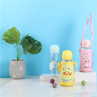 Plastic water bottle manufacturer,Good design with soft draw plastic ...